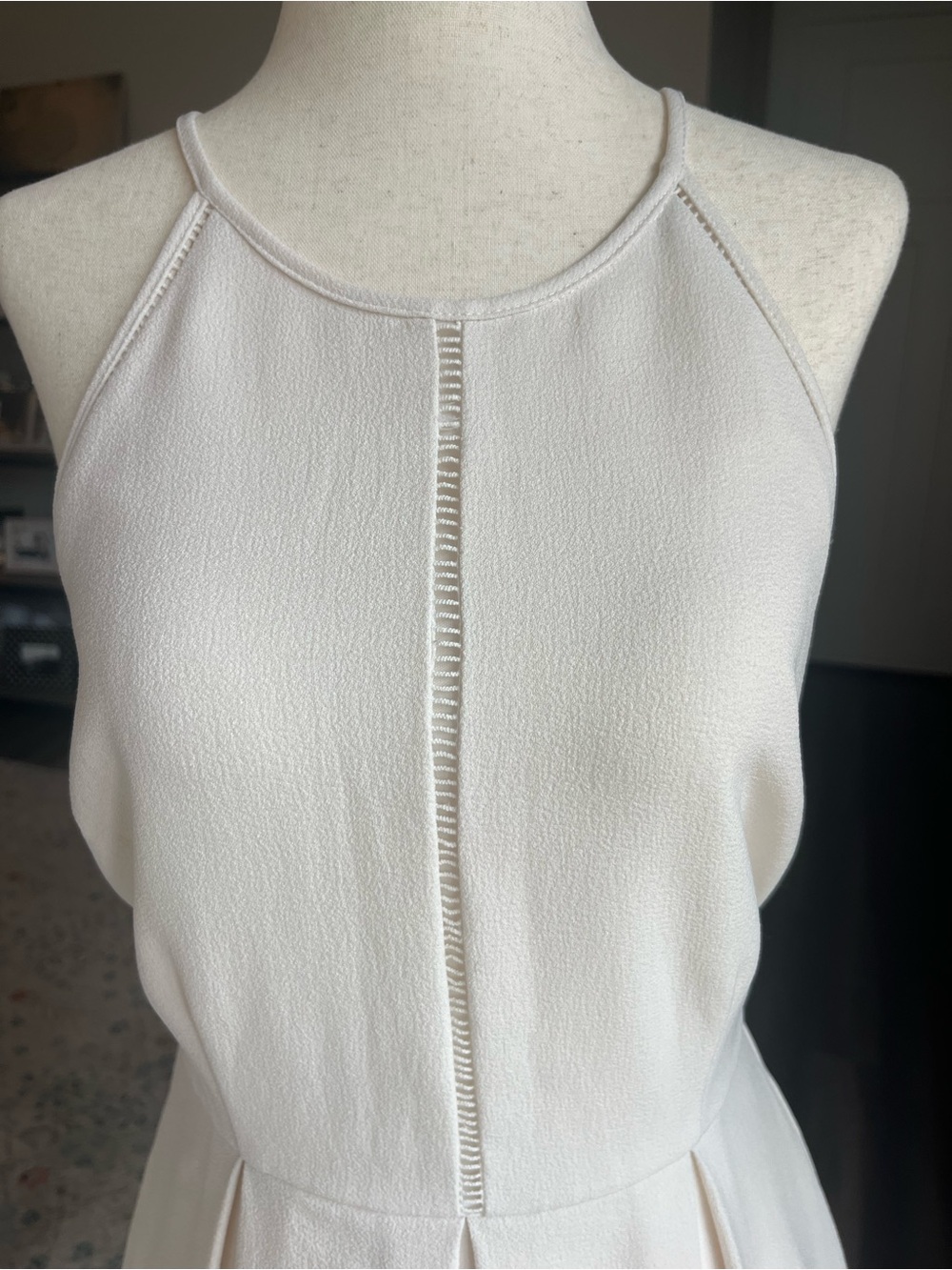 Minimalist Sleeveless Cream Fit-and-Flare Mini Dress - Picture 3 of 7